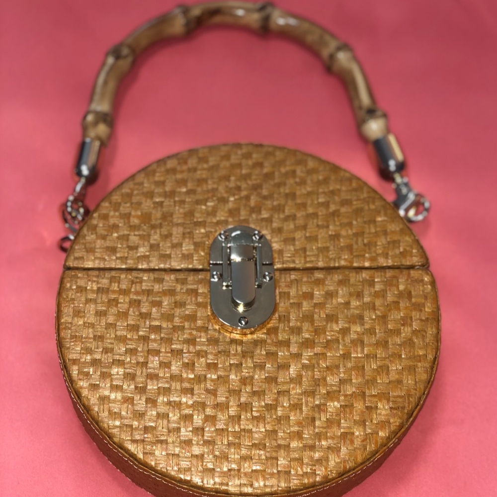 Straw bag